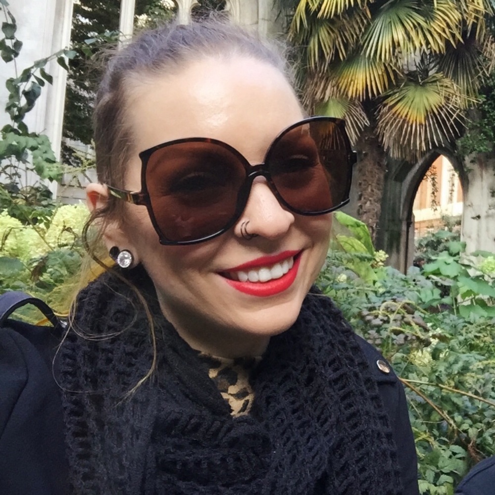 Meet your Posher, Melanie